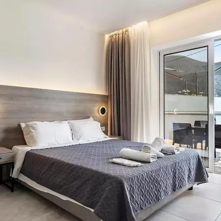 Papatsas Center Apartman Nidrí