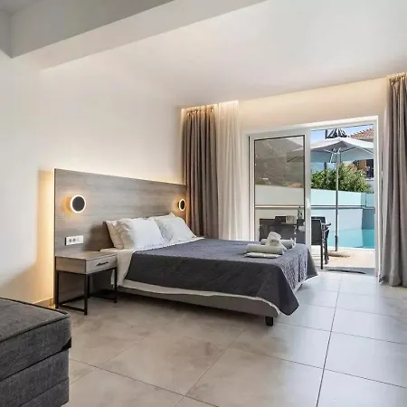Papatsas Center Apartman *