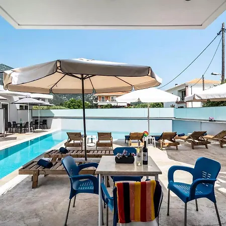 Papatsas Center * Nidrí