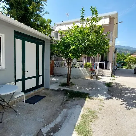 Papatsas Center