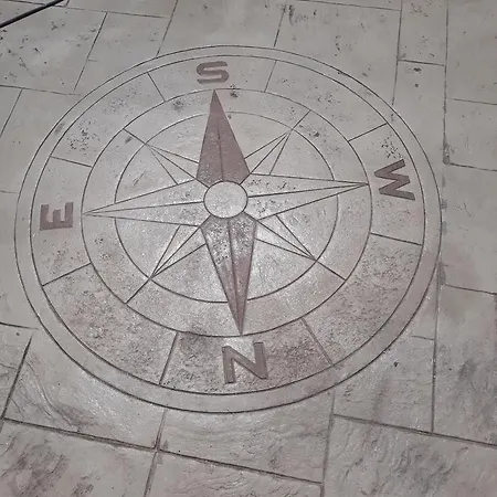 Papatsas Center Nidhrion